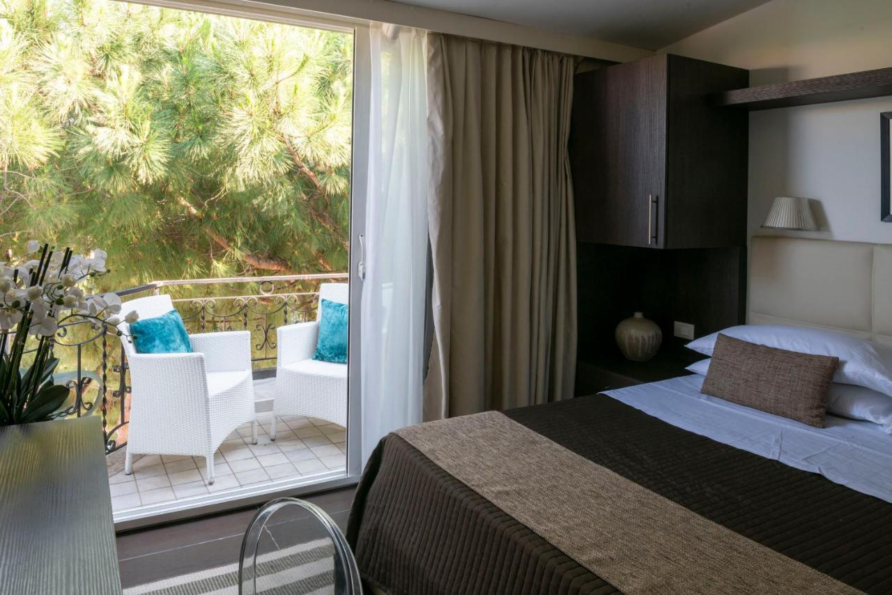 Mira Mare Sea Hotel Cervia Exterior photo
